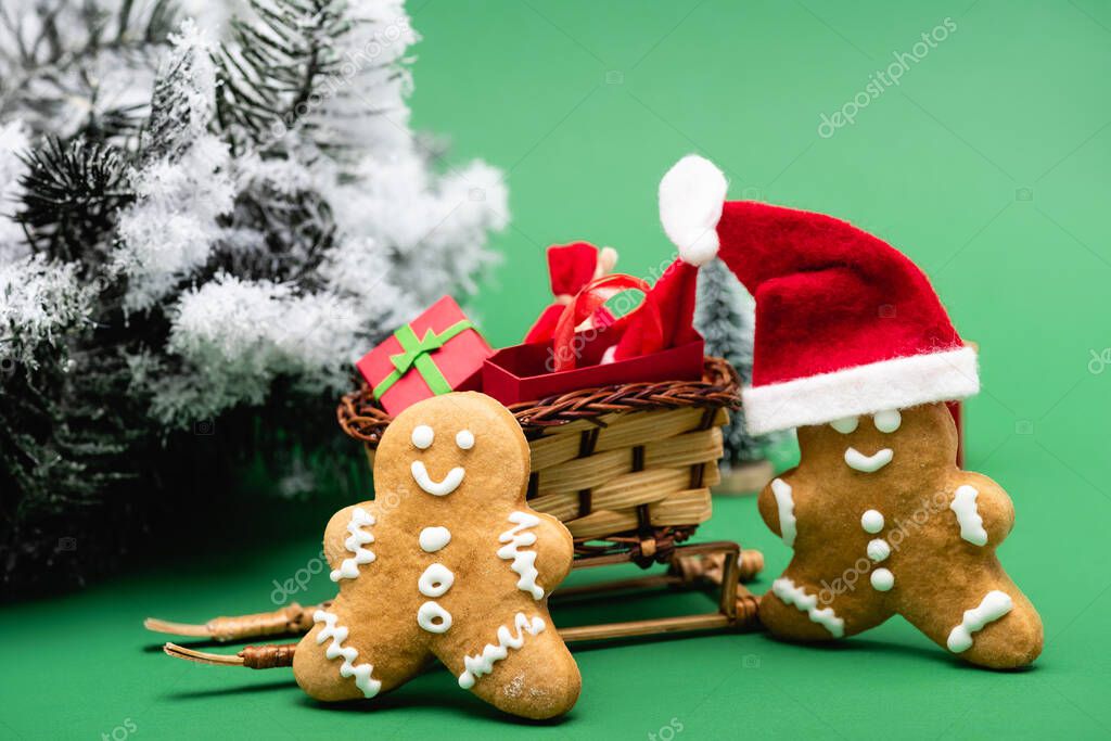 Cesto regalo con prodotti tipici calabresi confezionati