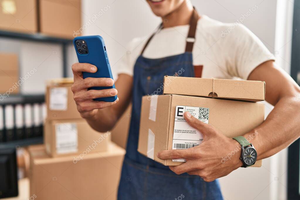Scatole pronte per la spedizione di ordini e-commerce
